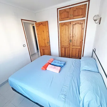 Apartamento De 3 Habitaciones En El Centro L'Escala Exterior photo